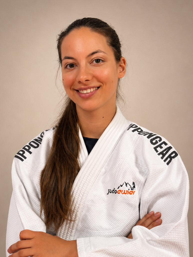 Alena, Judo-Trainerin